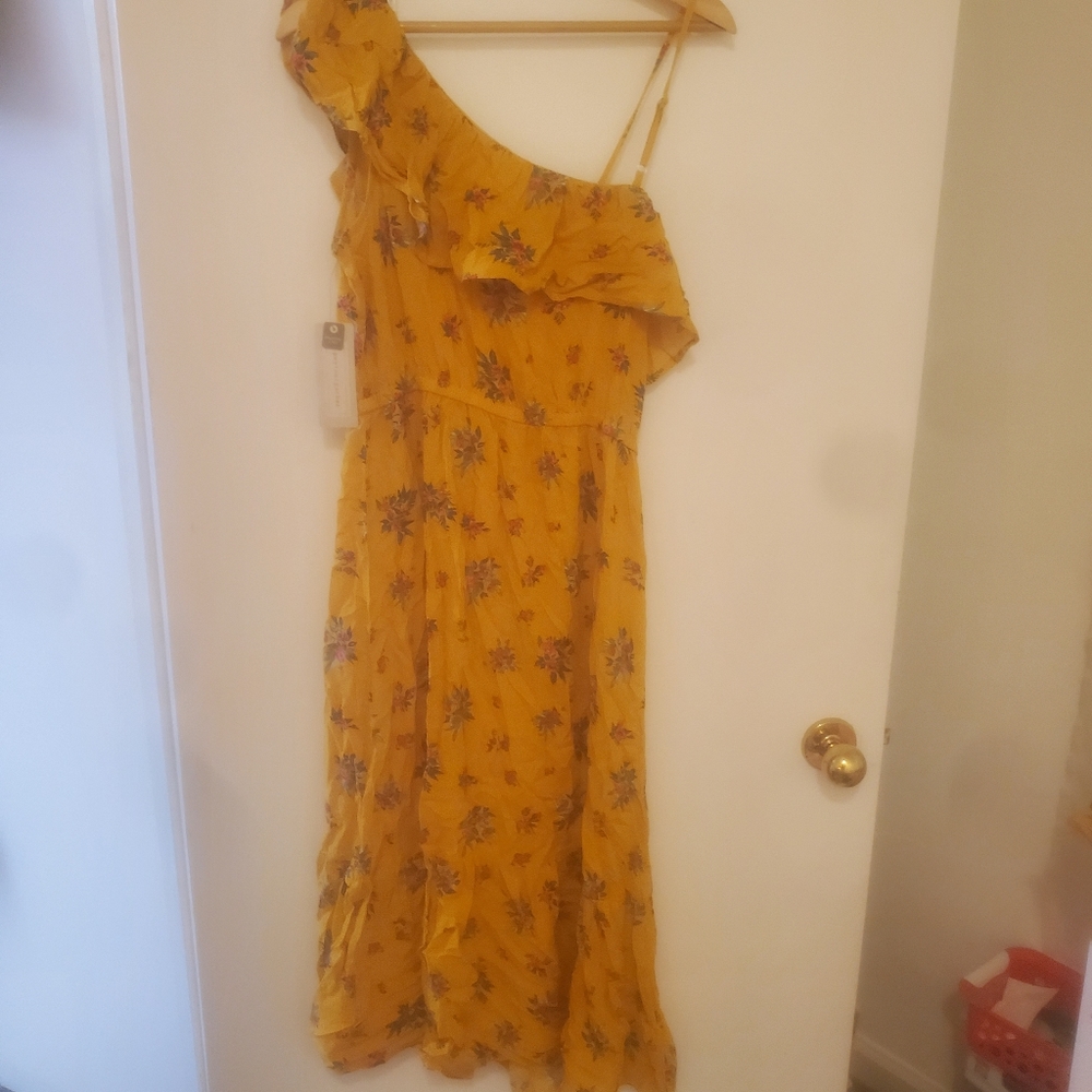 Dress - Picture 8 of 11
